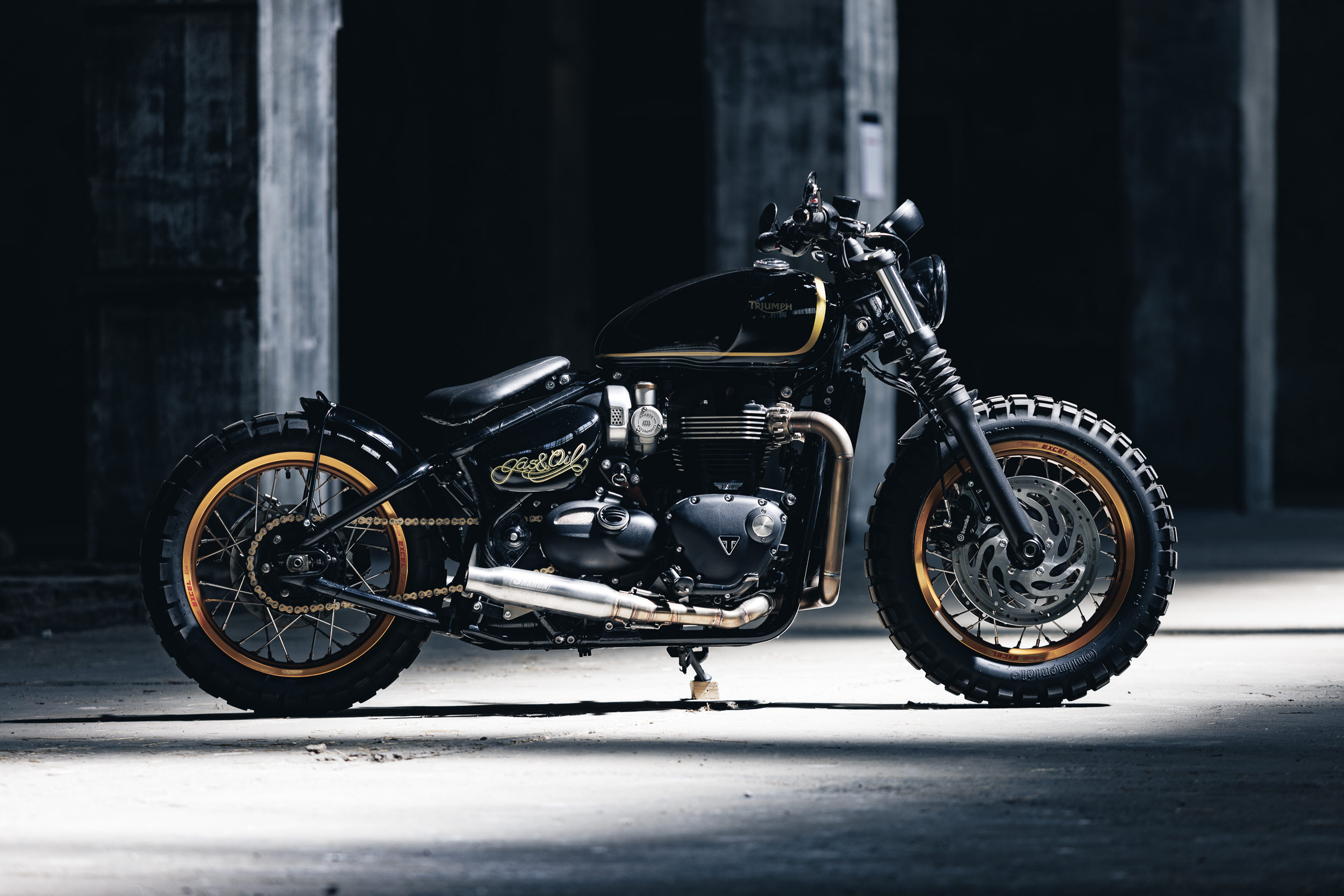 Briareós_ Triumph Bonneville Bobber_